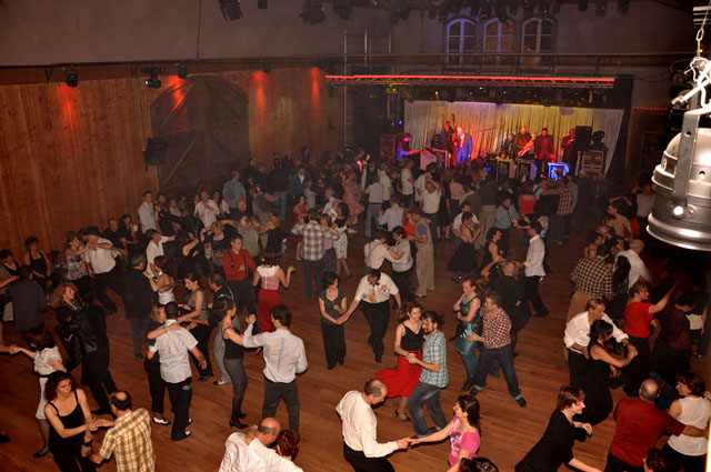 min 2011 03 19 station danse 051